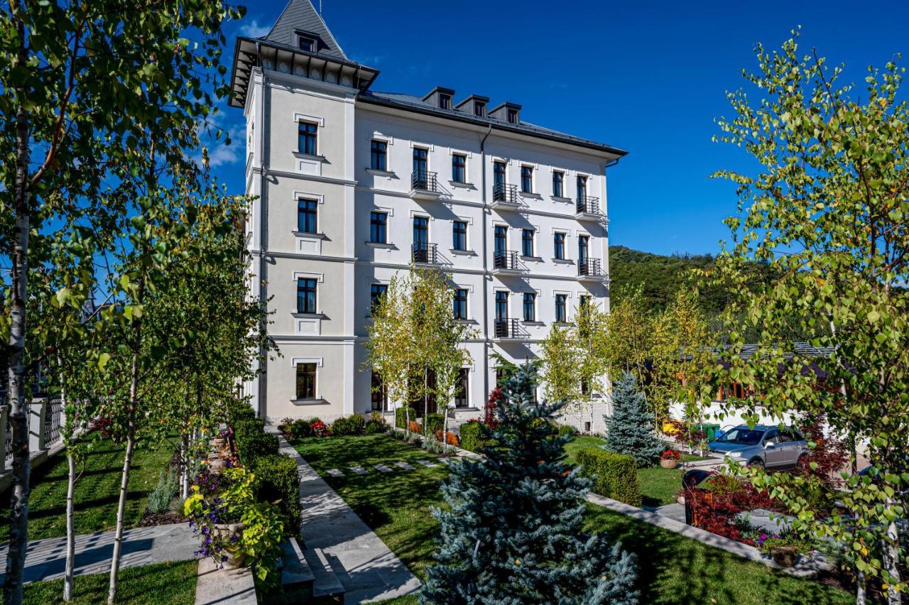 Hotel Carolin Călimăneşti Dış mekan fotoğraf