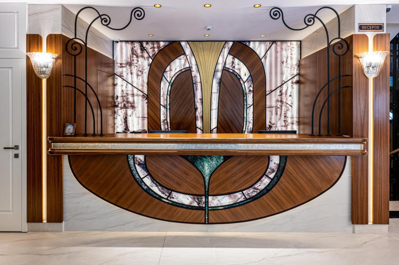 Hotel Carolin Călimăneşti Dış mekan fotoğraf