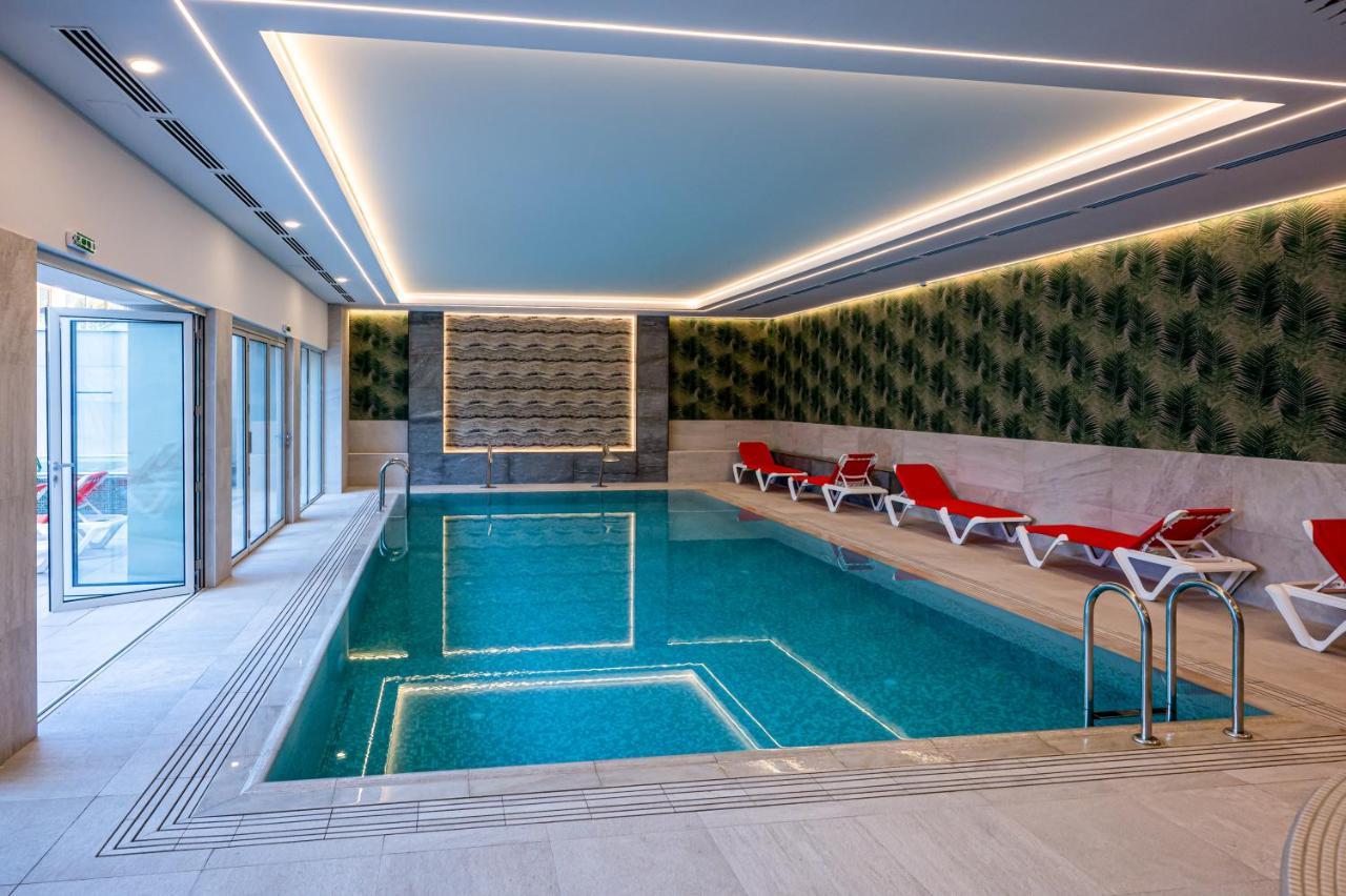 Hotel Carolin Călimăneşti Dış mekan fotoğraf